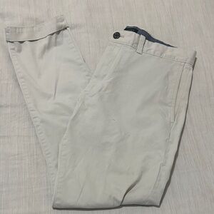 Banana republic Men's Fulton skinny Chinos in Cream - size 31x30